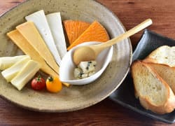 チーズ盛り合わせ