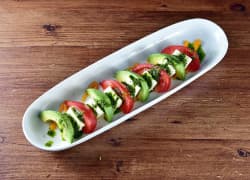 アボカドカプレーゼ